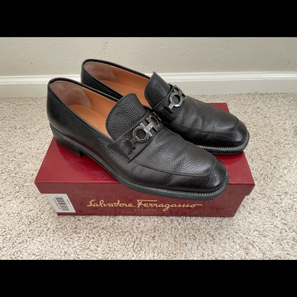 Ferragamo Black Loafers Size 10